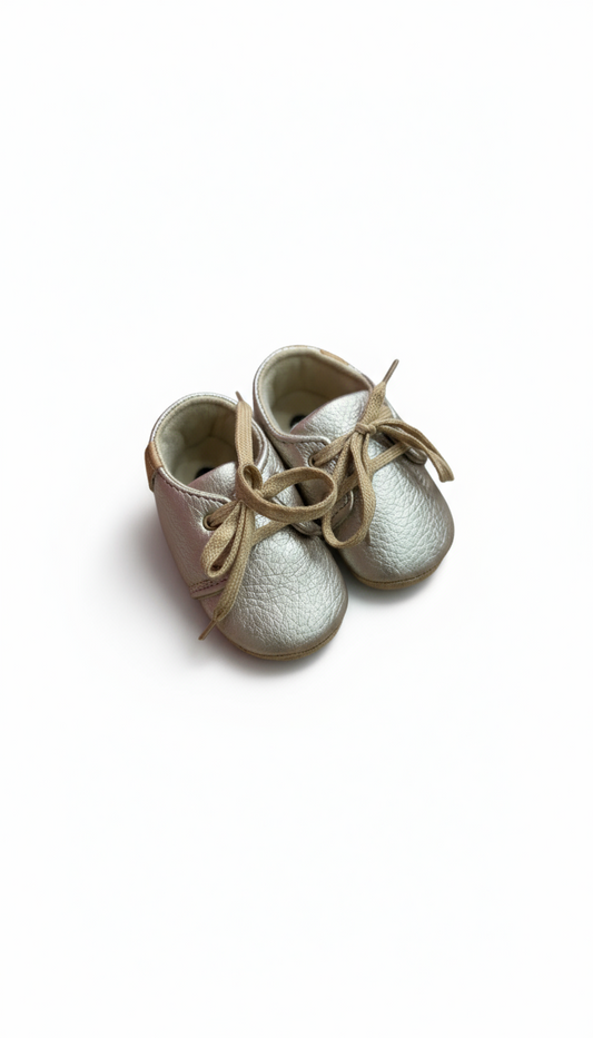 Gold Anne first steps